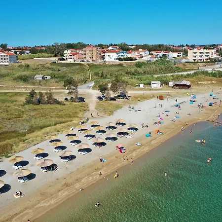 Sandstrand, No 2 *