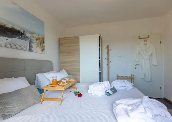 Sandstrand, No 2 * Nin