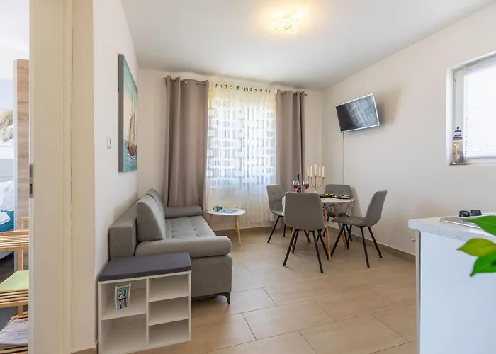Apartamento Sandstrand, No 2 Nin