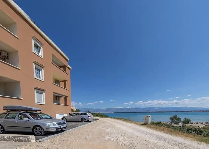 Sandstrand, No 2 *